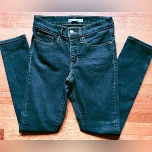 Levi’s Women’s 311 Shaping Skinny Jeans Dark Wash Stretch Denim 👖